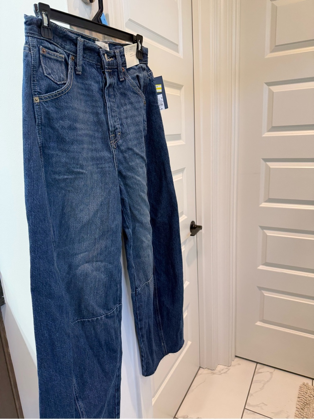 Universal Thread Women's Relaxed Blue Denim Jeans